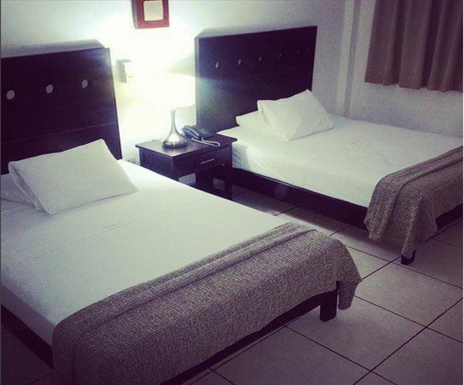 Hotel & Suites Mo Sak Tapachula Bagian luar foto